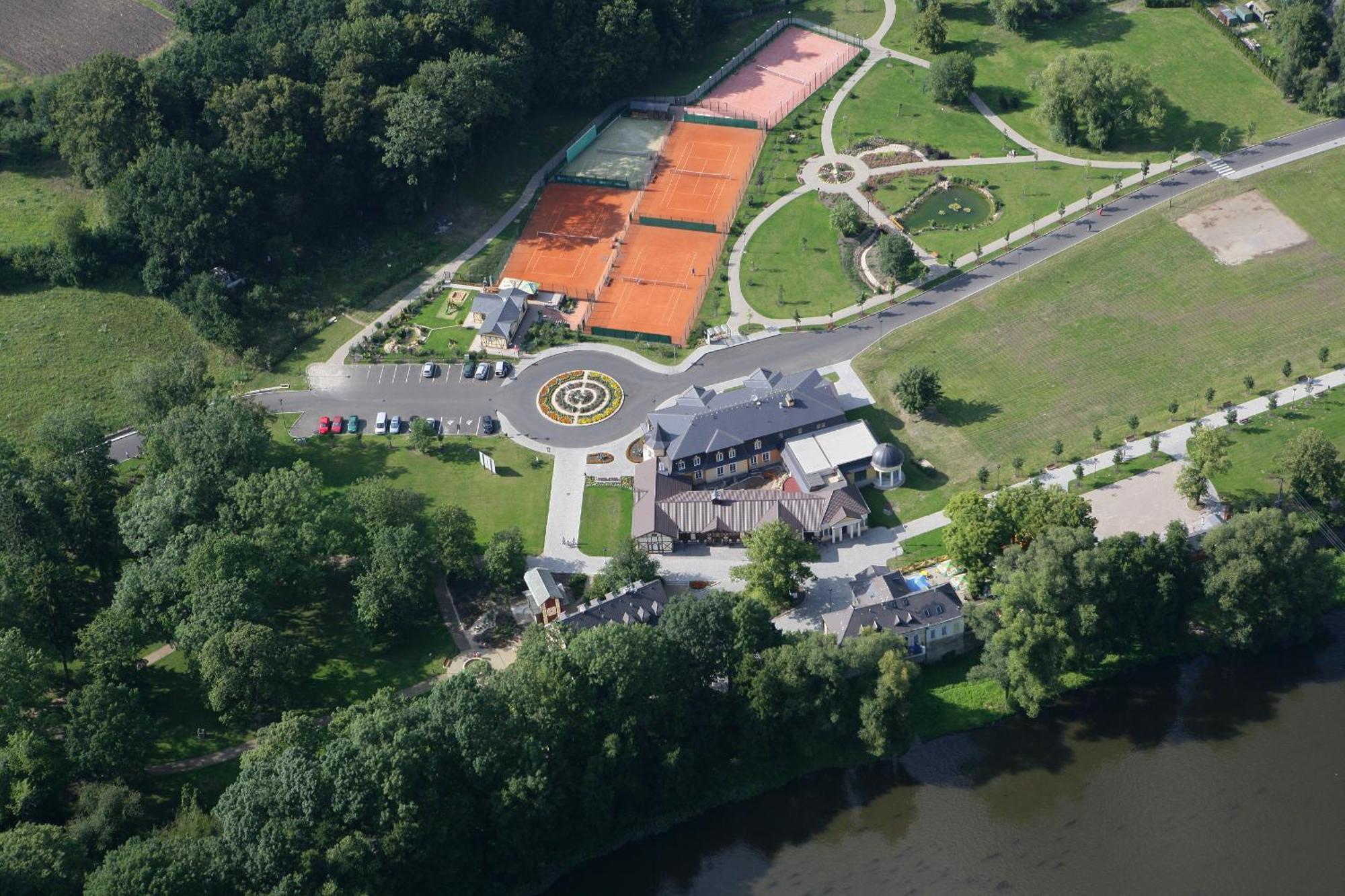 Отель Lazne Evzenie Клаштерец-над-Огржи Экстерьер фото